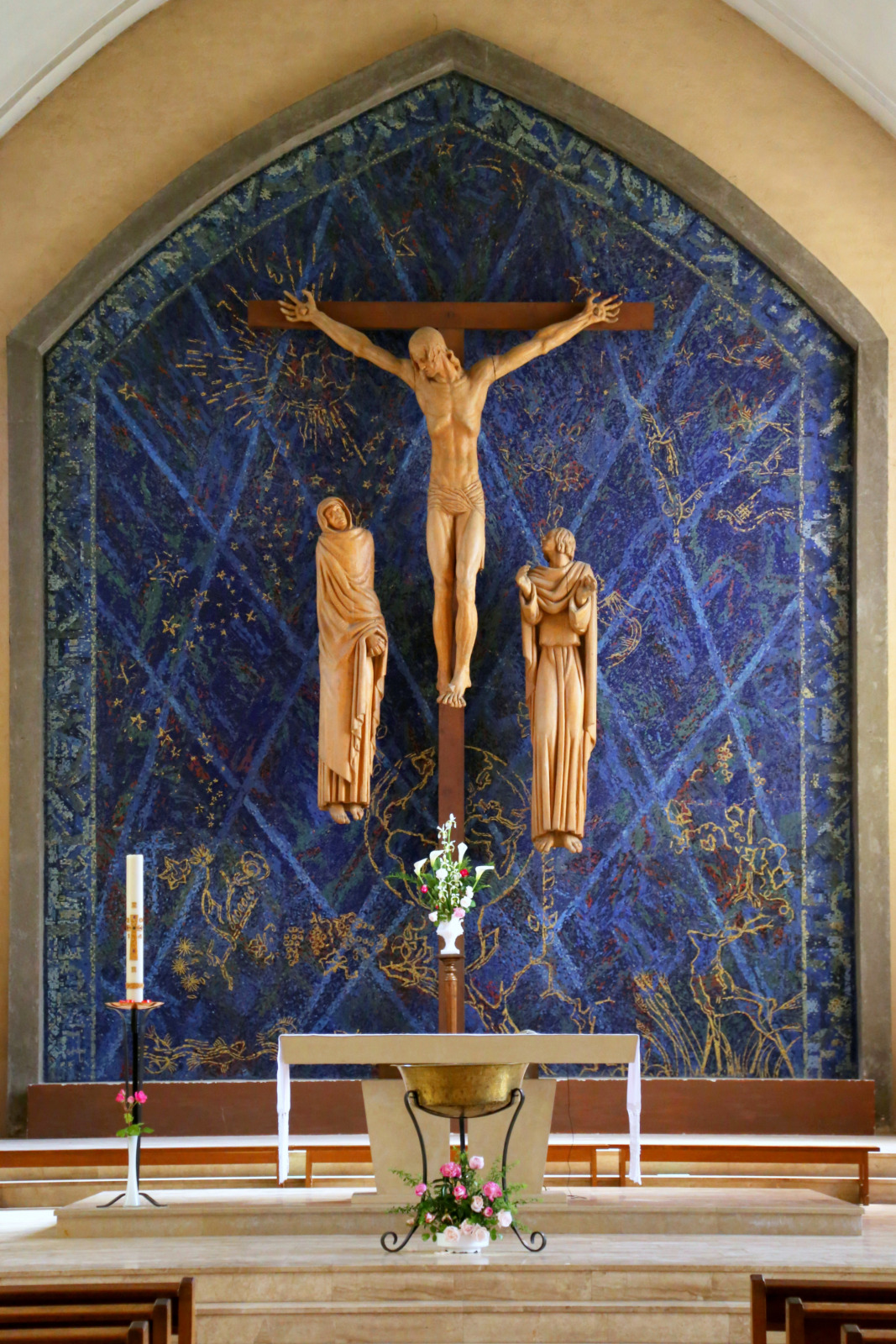 Calvaire de l’église Saint-Félix par Raymond Delamarre