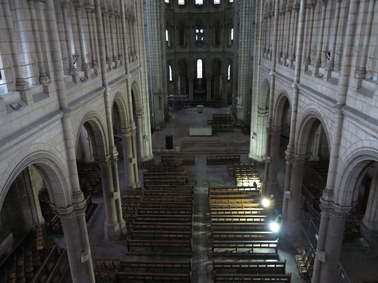 Nef de la basilique Saint-Donatien