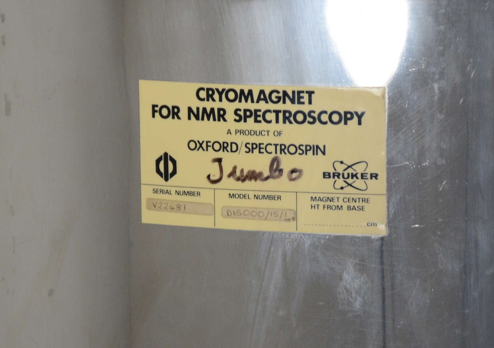 Marqueurs de la recherche scientifique : Spectromètre RMN Cryospec WM250 BRUKER