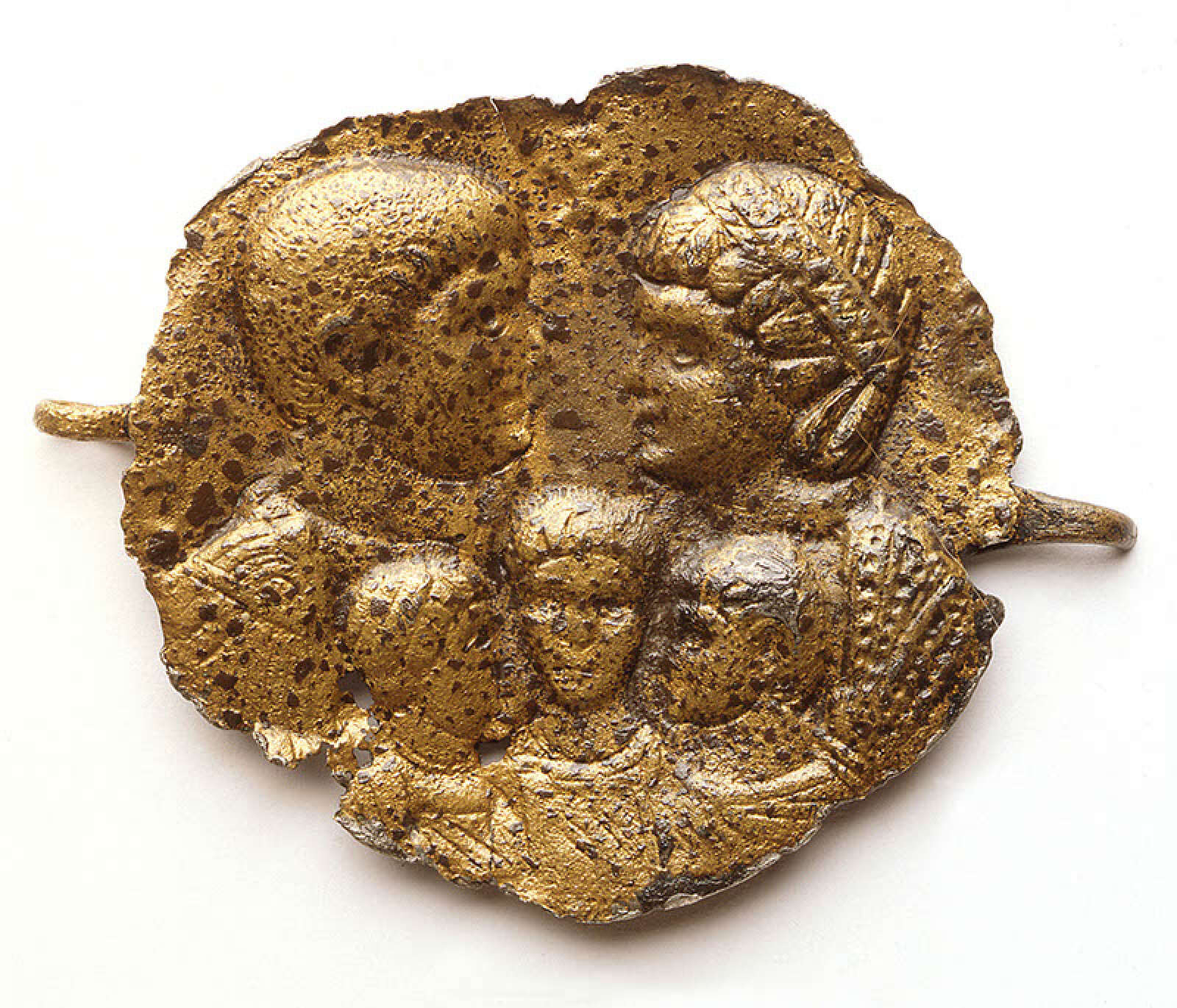 Médaillon en cuivre à l'effigie de l'empereur Constantin, de sa mère et de ses enfants