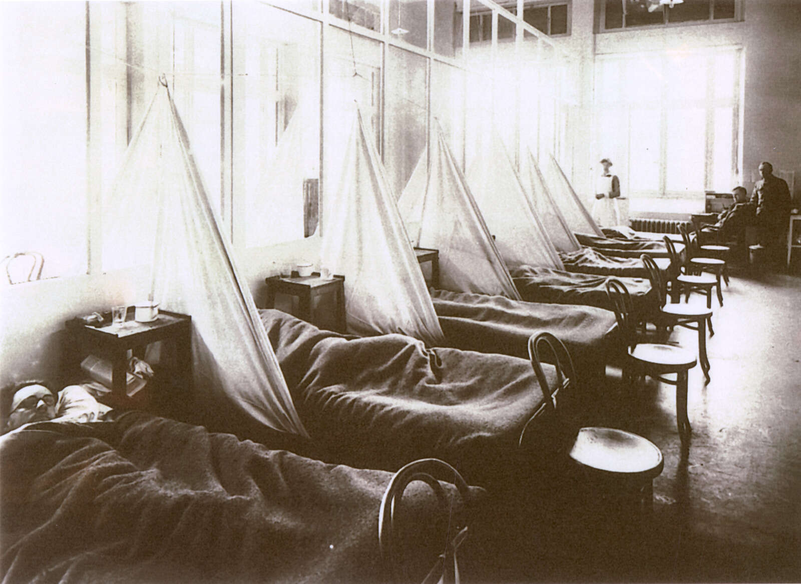 Hôpital du camp de l’armée américaine n°45 pendant l’épidémie de grippe