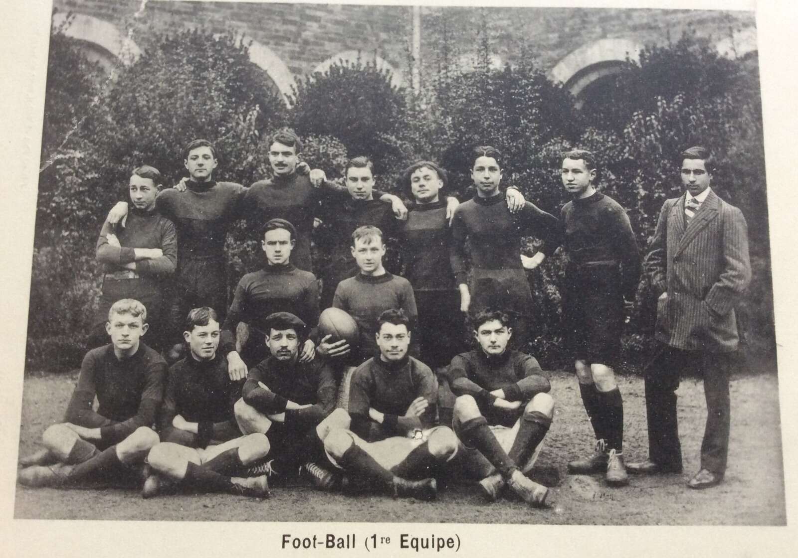 L’équipe de rugby du lycée Livet