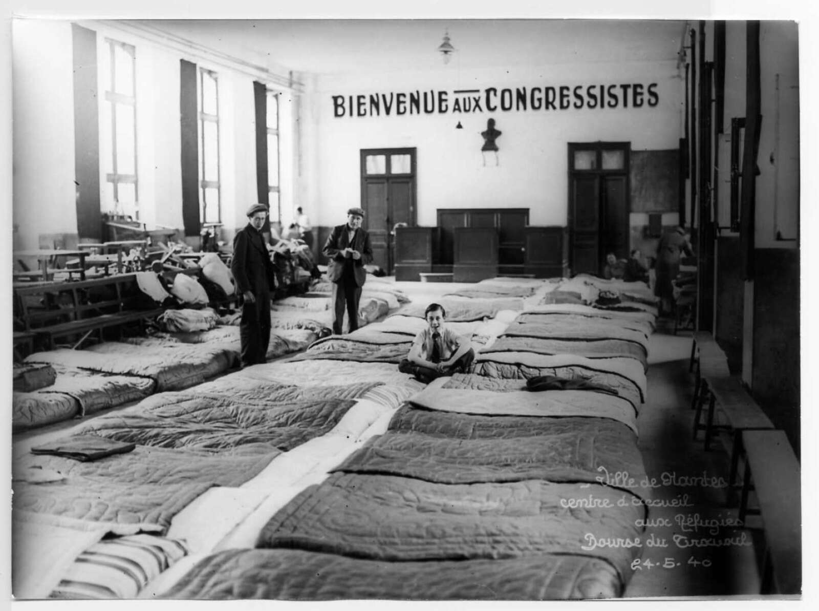 Centre d'accueil aux réfugiés, Bourse du travail