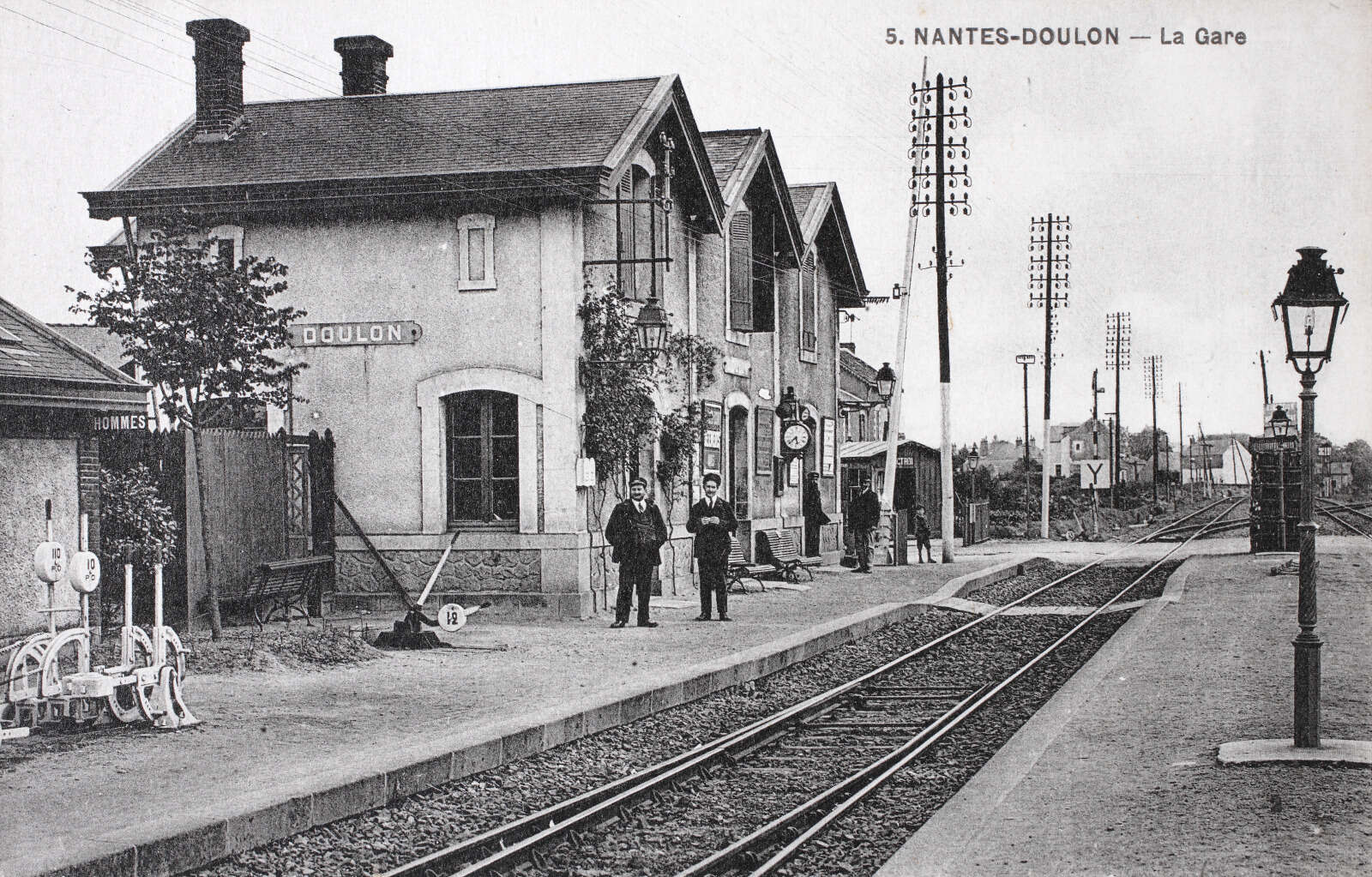 Gare de Doulon