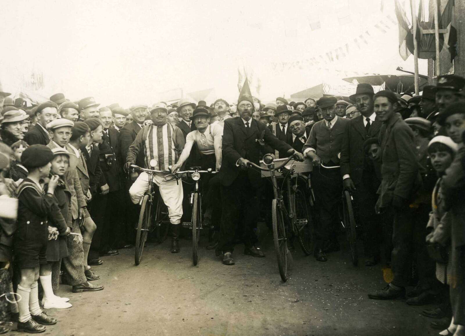 Course cycliste organisée par le comité des fêtes du Vieux Doulon