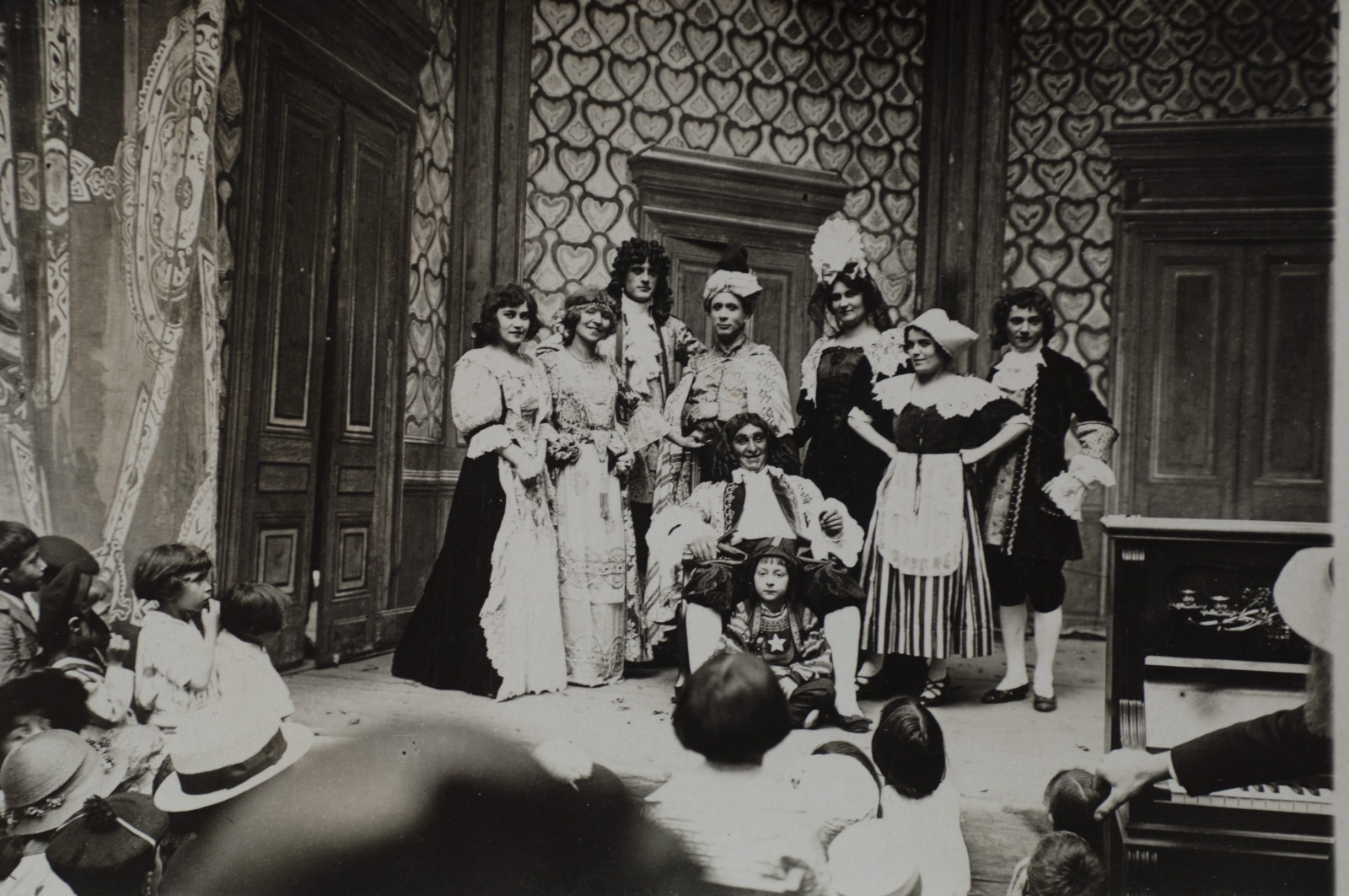 « Le bourgeois gentilhomme » au début des années 1920