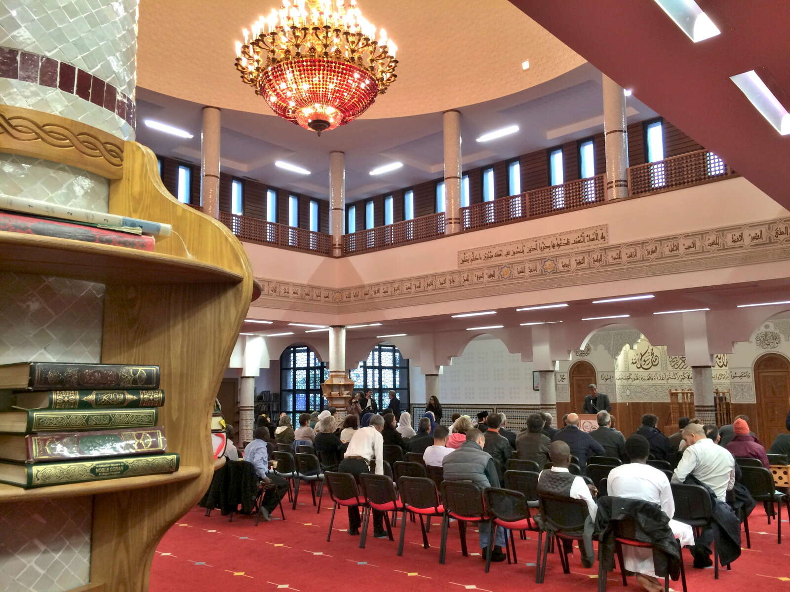 Salle de prière de la mosquée Assalam
