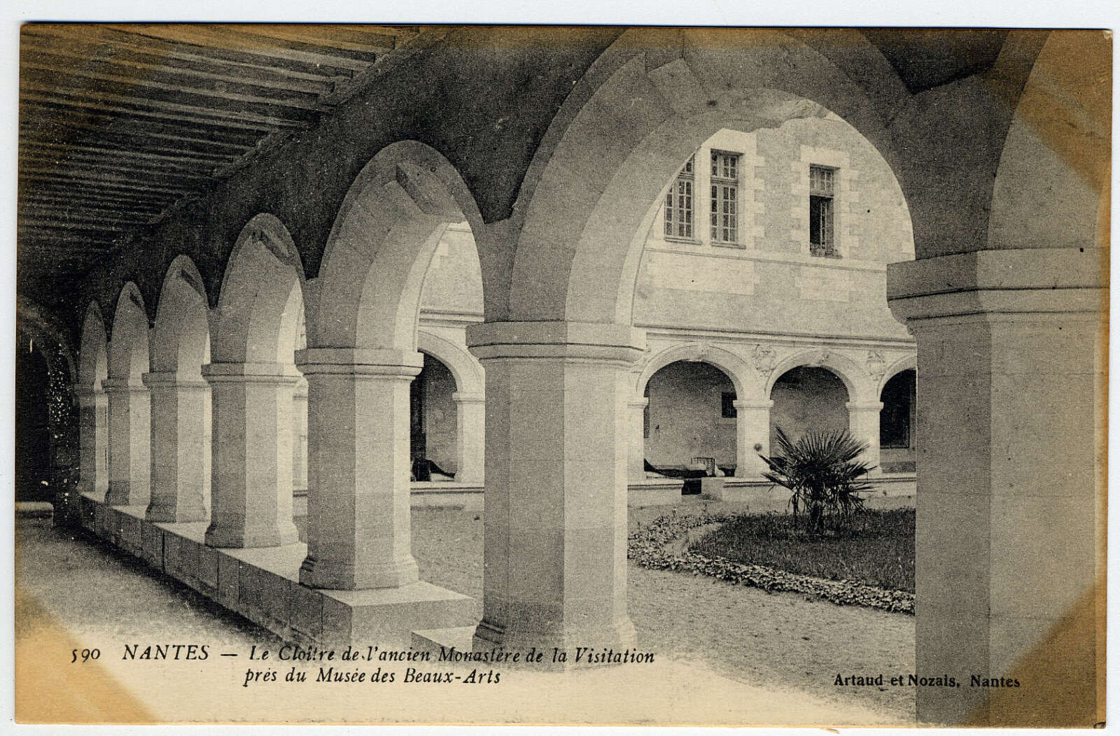 Ancien couvent de la Visitation et caserne Bedeau