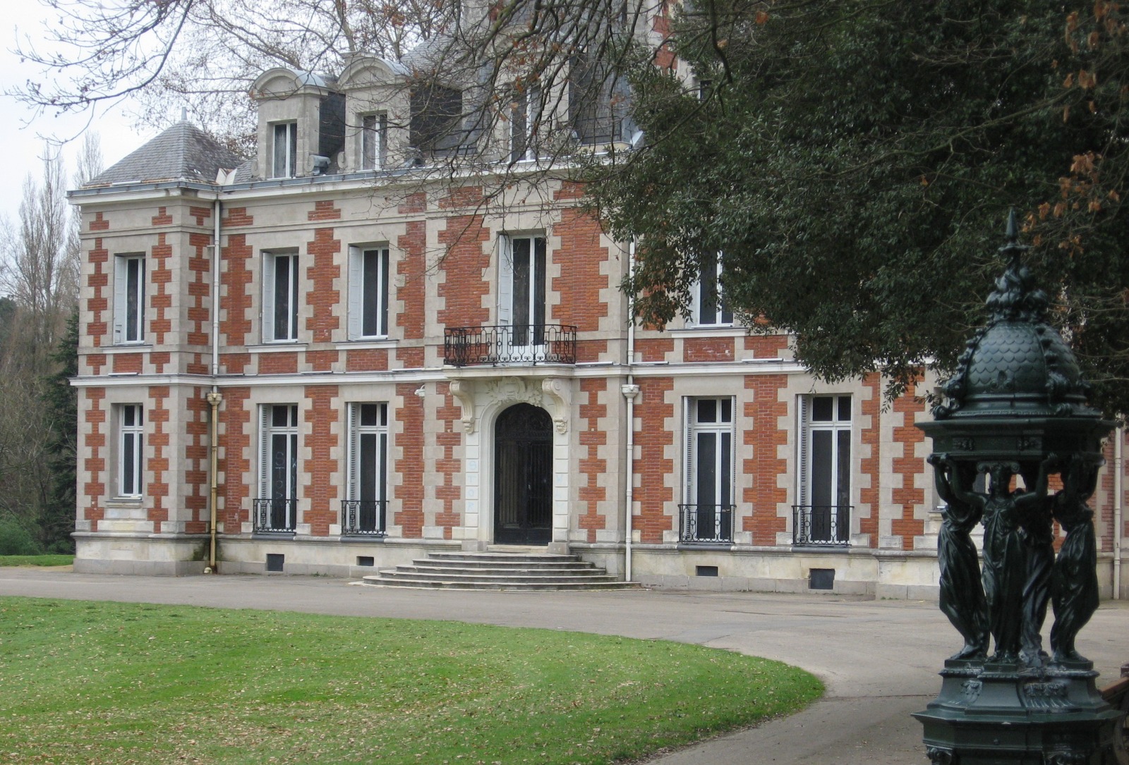 Fontaines Wallace