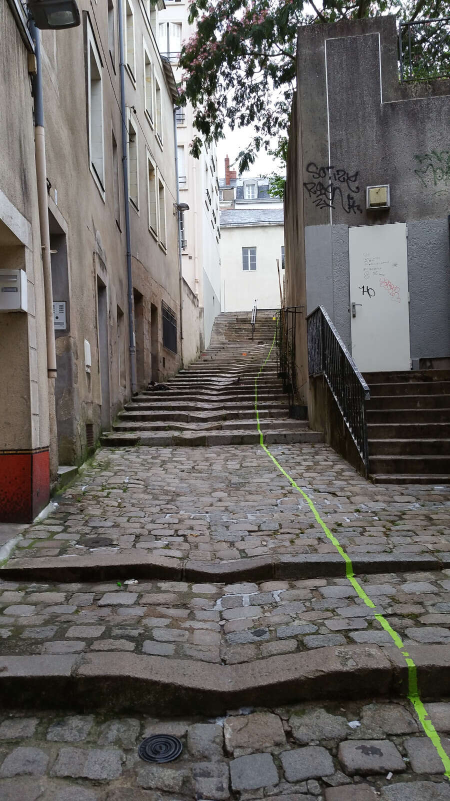 Escaliers de la rue d'Ancin