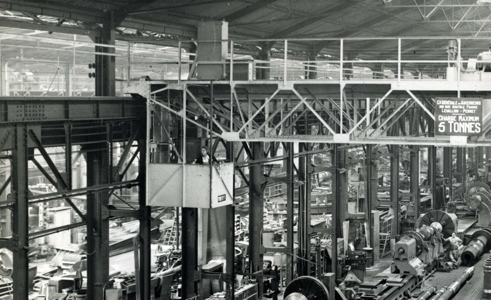 Pontonnière d’un atelier de construction mécanique