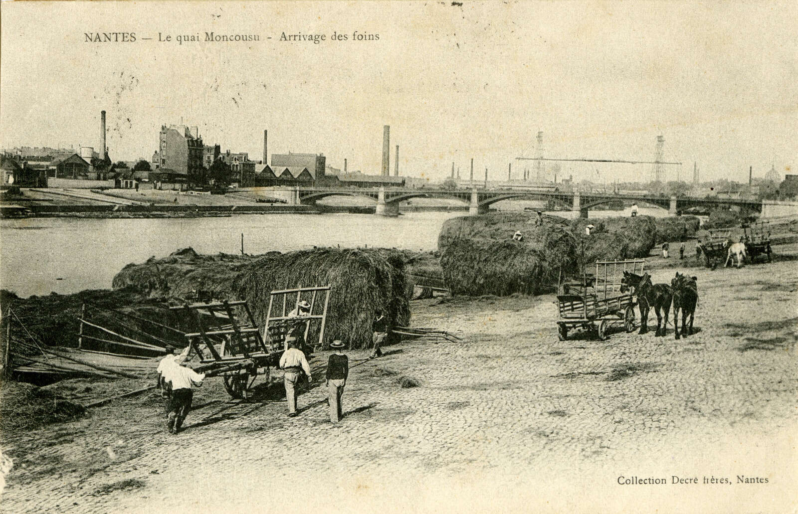 Arrivage du foin au quai Moncousu