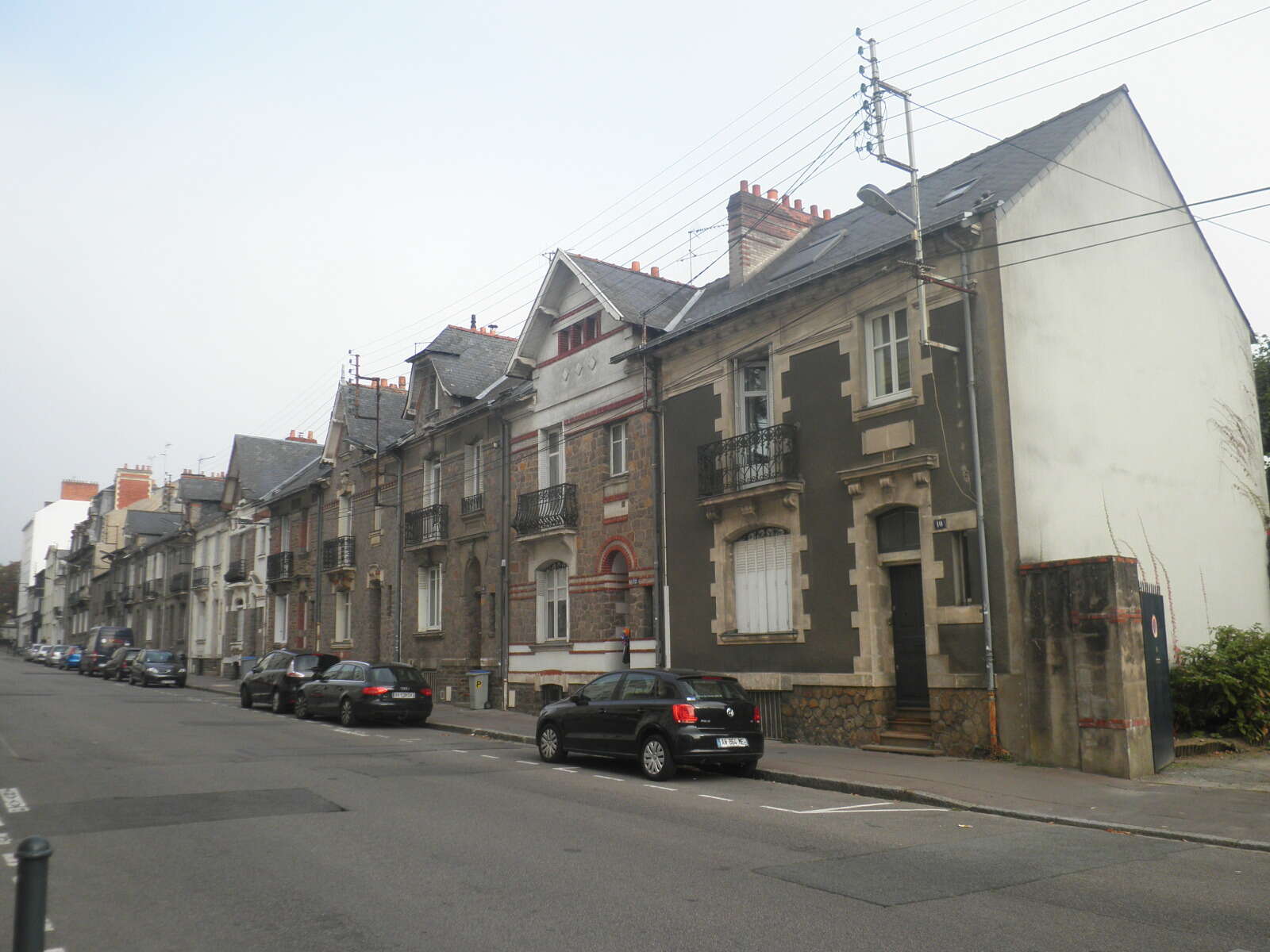 Rue Alfred-Riom