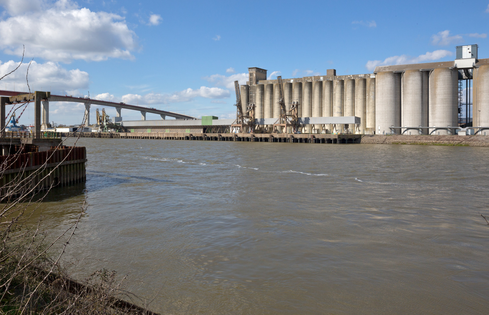 Silos portuaires d&rsquo;exportation de céréales