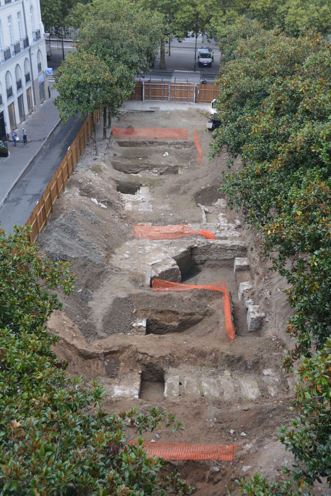 Vue générale des vestiges mis au jour lors du diagnostic archéologique du square Fleuriot de Langle
