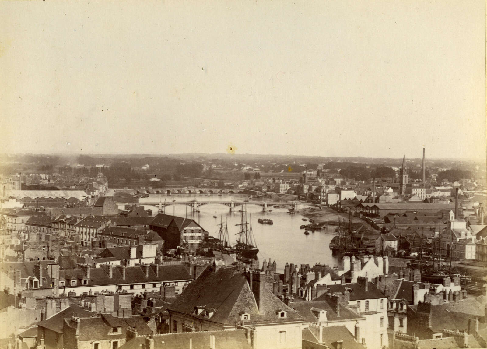 Panorama de Nantes pris de la coupole de Notre-Dame de Bon Port
