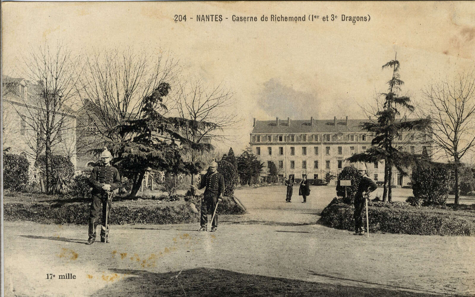Quartier Richemont, casernes Lamoricière et du Commandant-Rivière