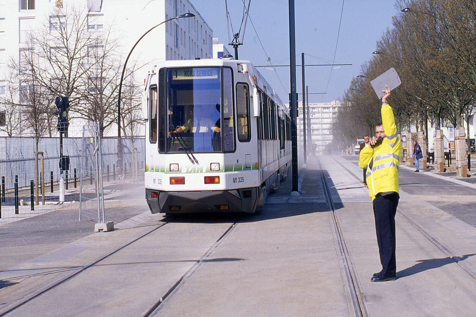 Place des Lauriers – essai sur la nouvelle ligne du tramway