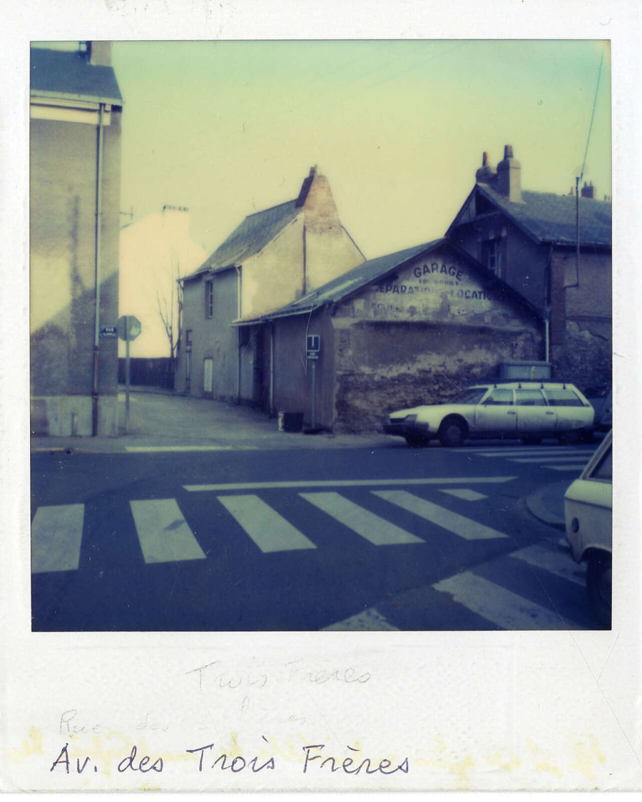 Ancienne tenue de la Bouteillerie (et avenues Guillon et des Trois-Frères)