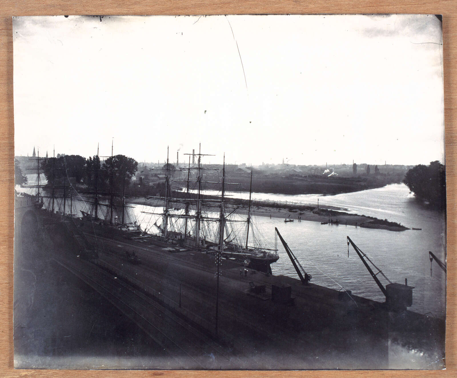 Quai de l’aiguillon et île Lemaire