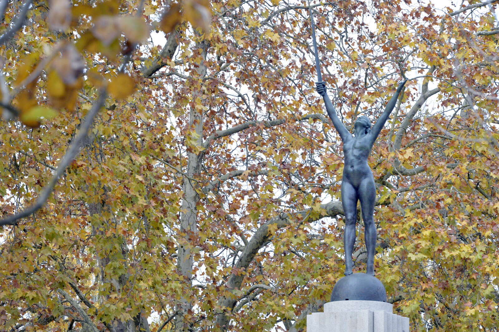 La statue de la Délivrance