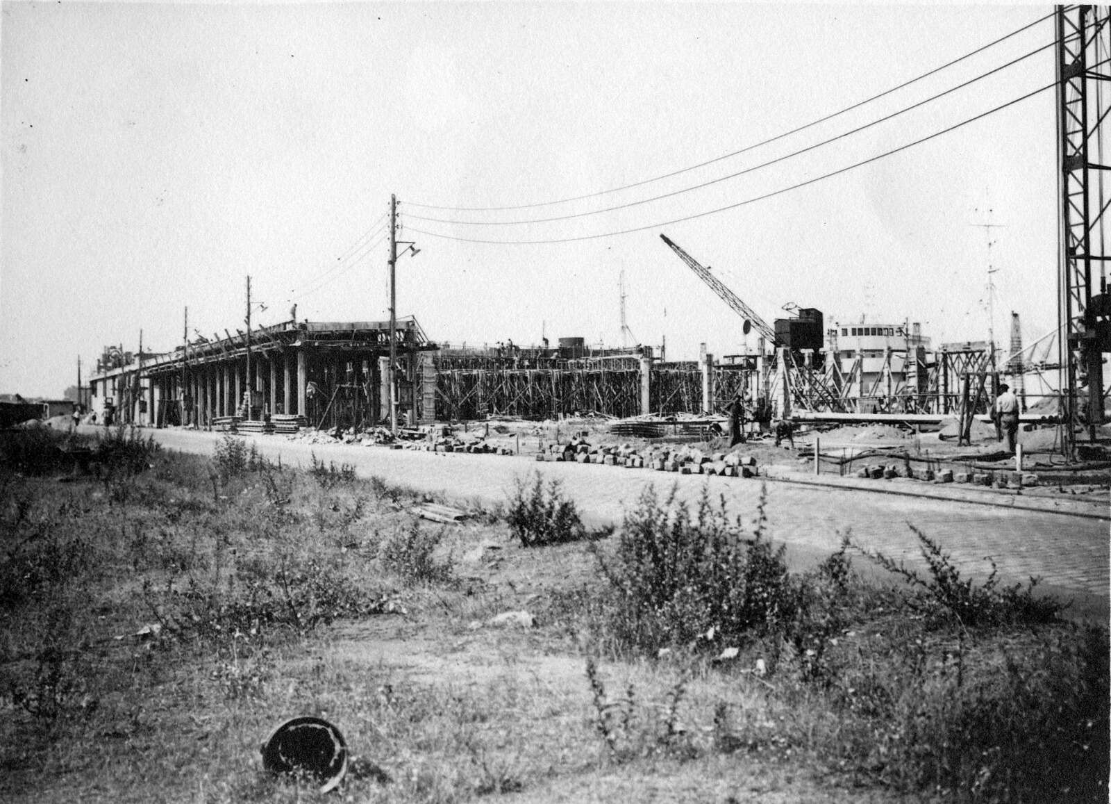 Chantier de construction du hangar à bananes, quai des Antilles