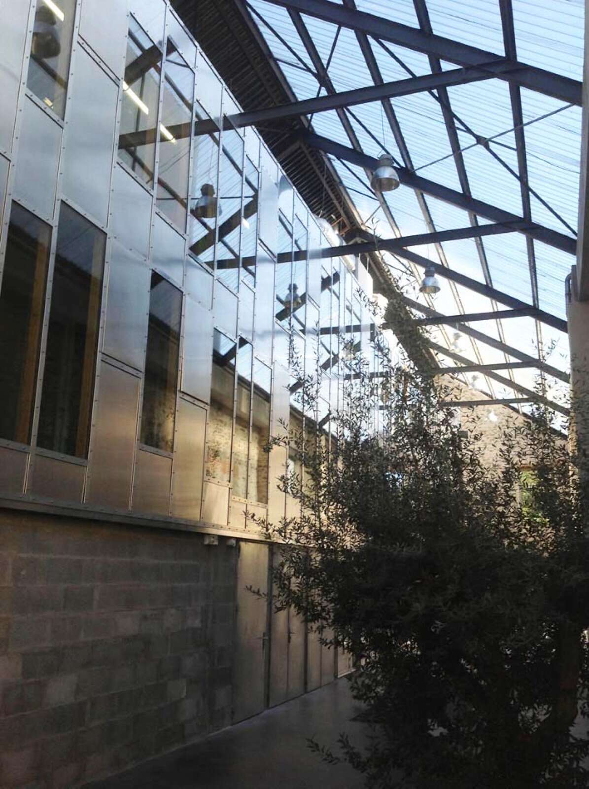 Reconversion d’une halle de l’entreprise Saupiquet par GLV Architectes