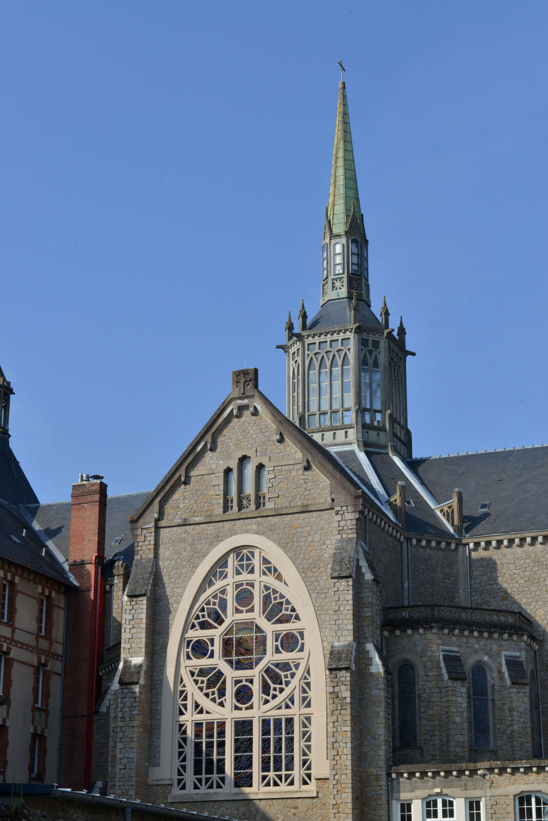 Façade et clocher du séminaire Saint-Jean