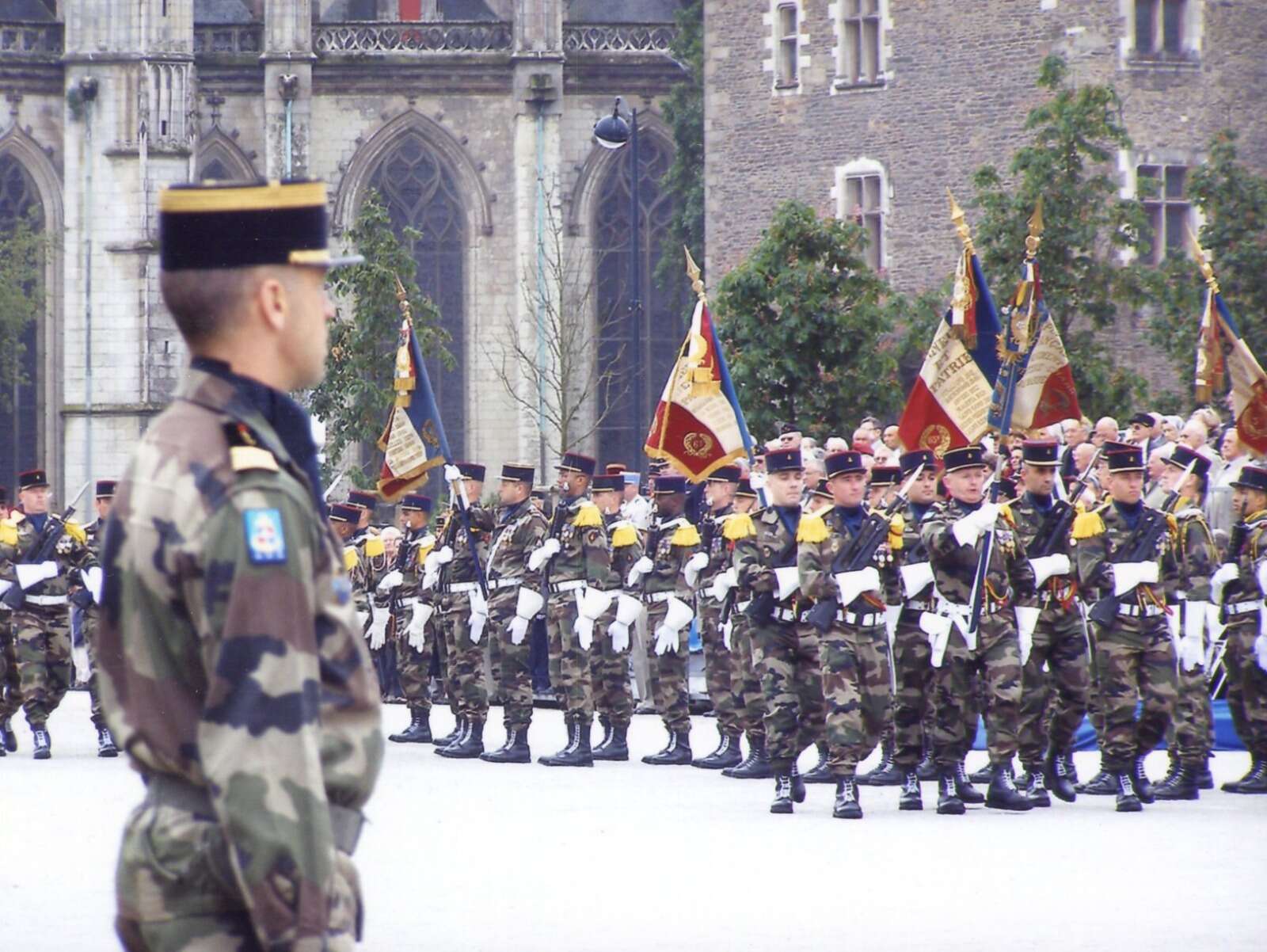 Cérémonie de dissolution de la garnison de Nantes